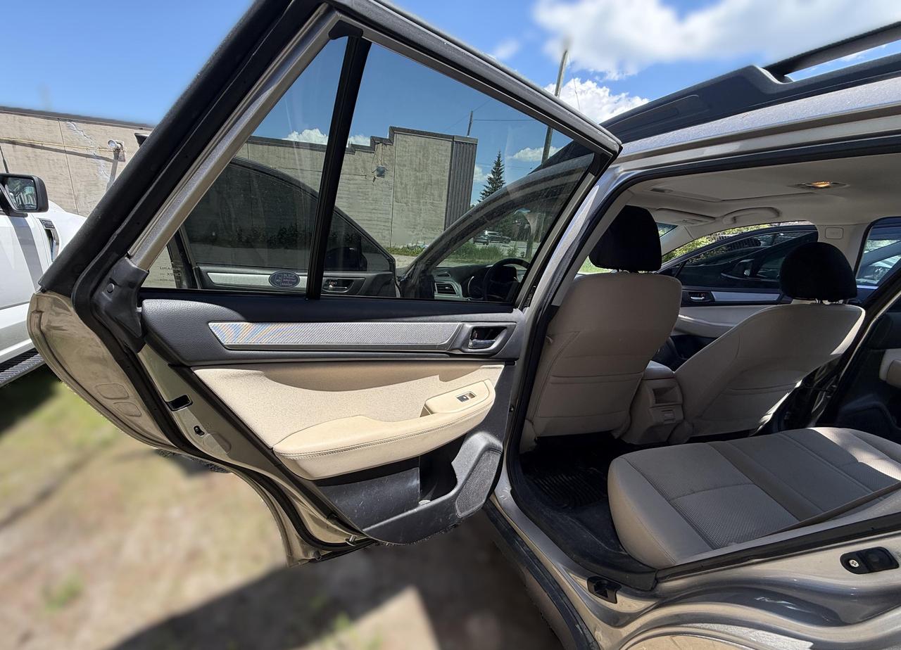 2018 Subaru Outback  Photo