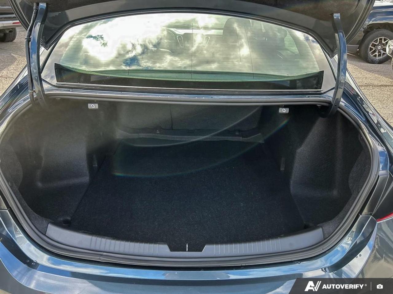 2019 Chevrolet Malibu LT 4dr SEDAN Photo