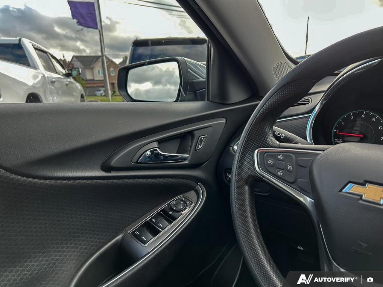 2019 Chevrolet Malibu LT 4dr SEDAN Photo