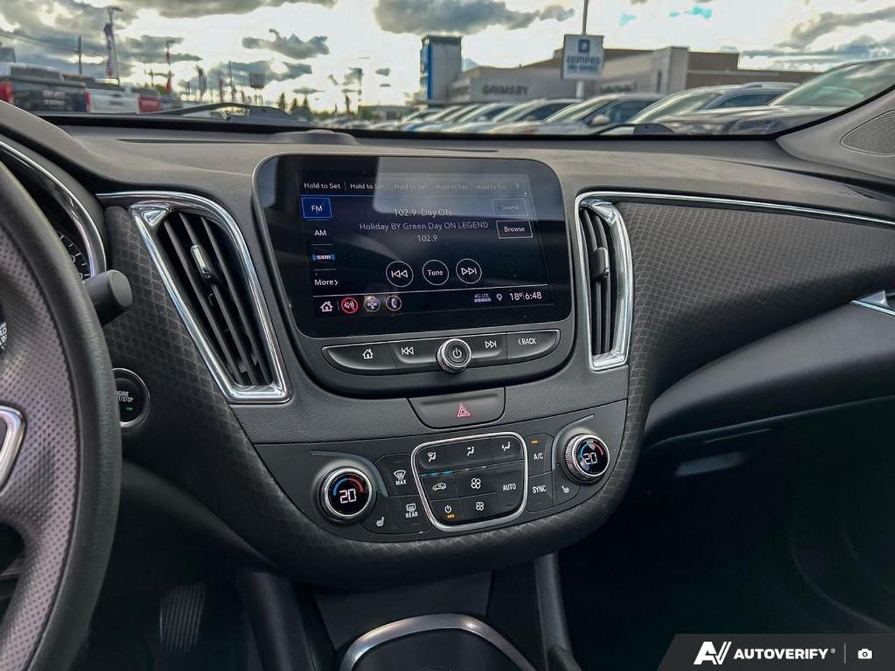 2019 Chevrolet Malibu LT 4dr SEDAN Photo