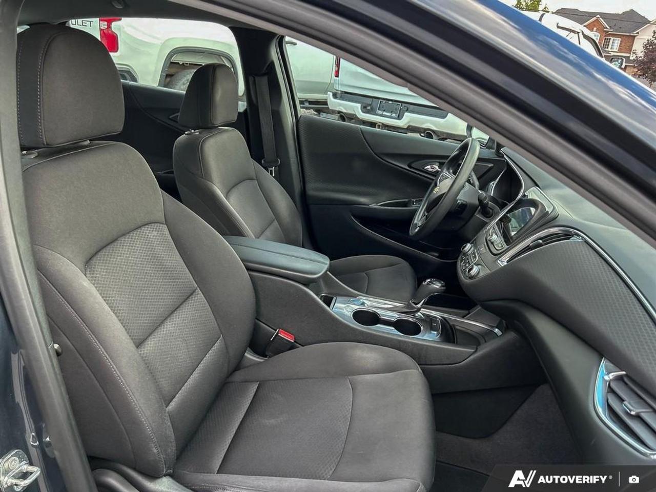 2019 Chevrolet Malibu LT 4dr SEDAN Photo