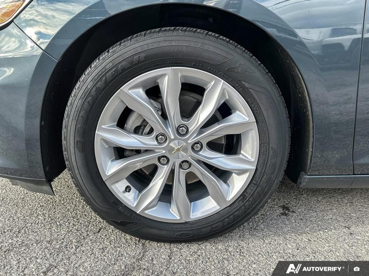 2019 Chevrolet Malibu LT 4dr SEDAN Photo