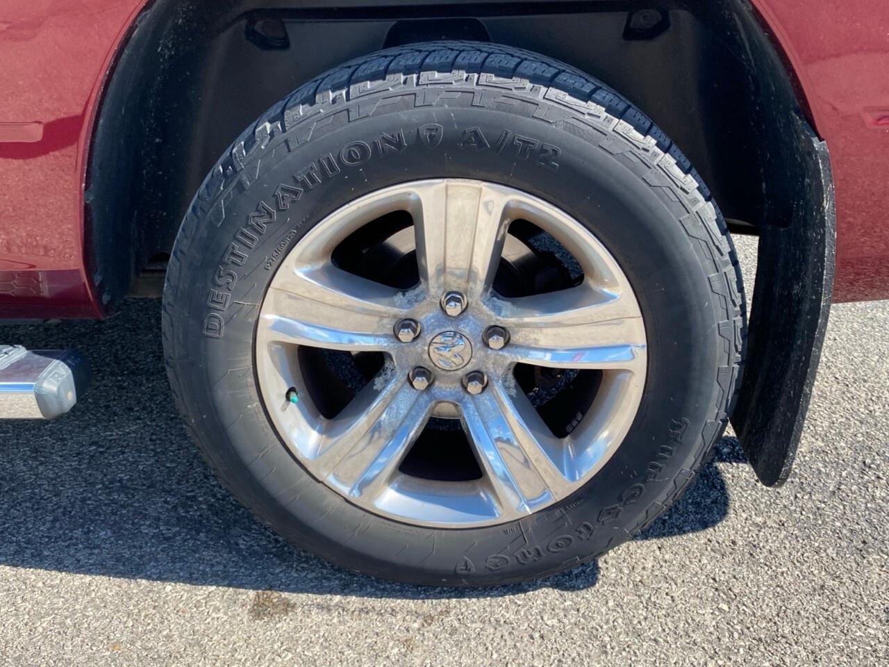 2017 RAM 1500 4WD Crew Cab 5.7 Ft Box SLT Photo