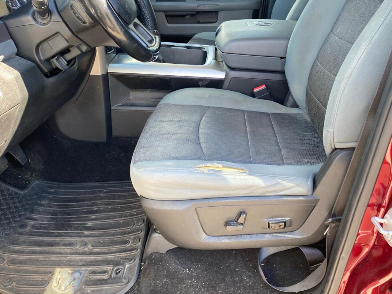 2017 RAM 1500 4WD Crew Cab 5.7 Ft Box SLT Photo