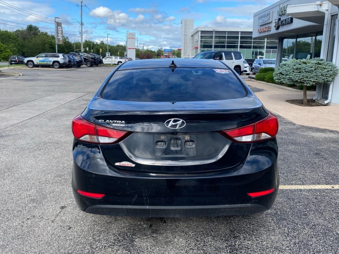 2016 Hyundai Elantra 4dr Sdn Auto Sport Appearance Photo3