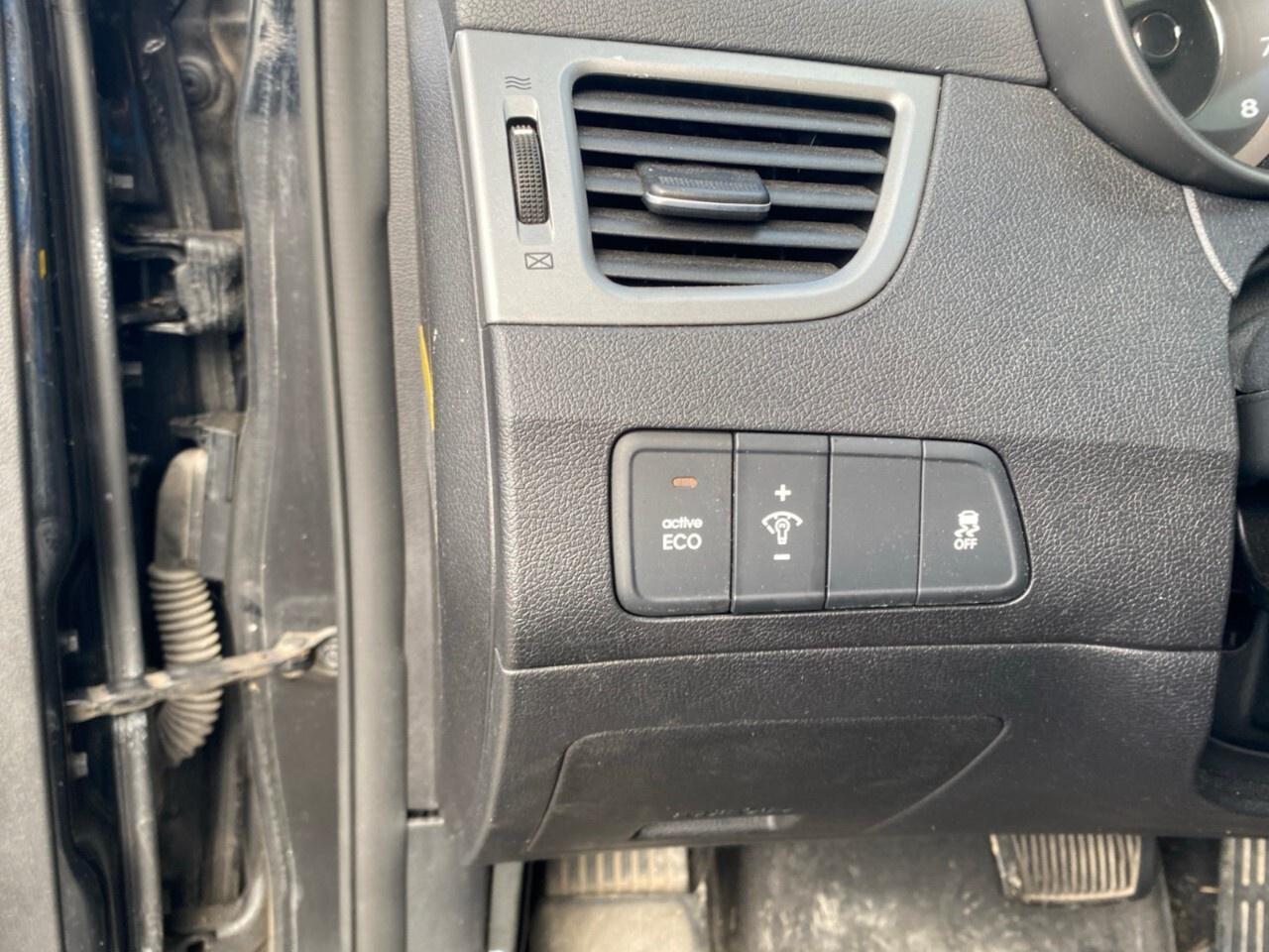2016 Hyundai Elantra 4dr Sdn Auto Sport Appearance Photo