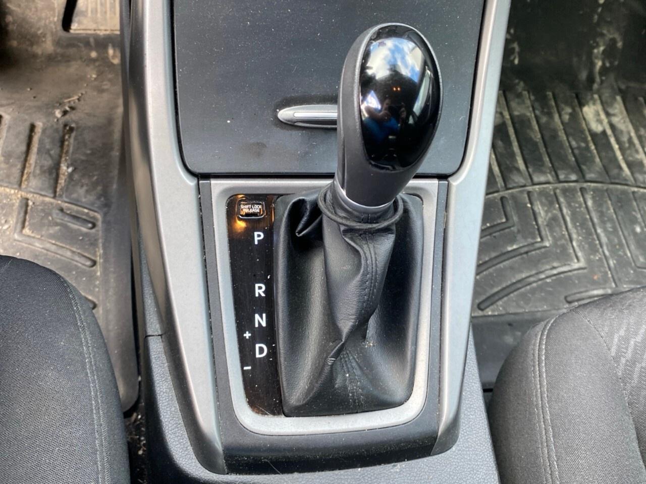 2016 Hyundai Elantra 4dr Sdn Auto Sport Appearance Photo