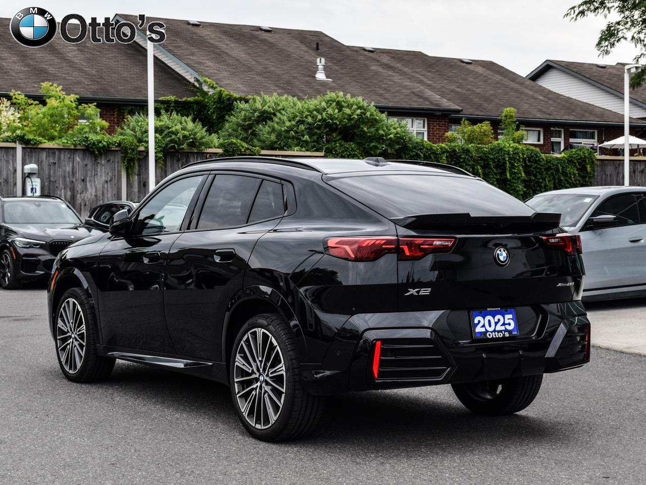 2025 BMW X2 xDrive28i Photo4