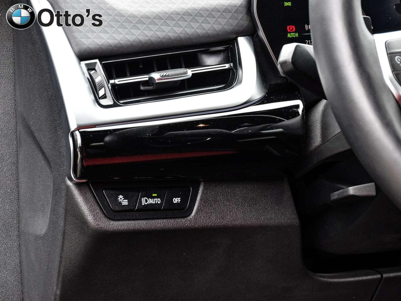 2025 BMW X2 xDrive28i Premium Enhanced M Sport Pro Photo