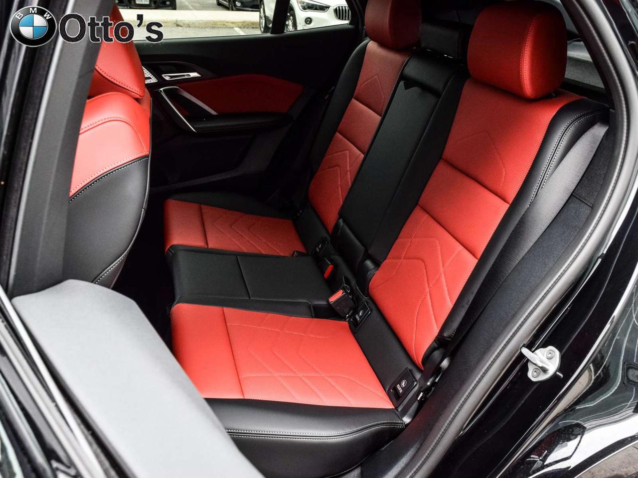 2025 BMW X2 xDrive28i Premium Enhanced M Sport Pro Photo