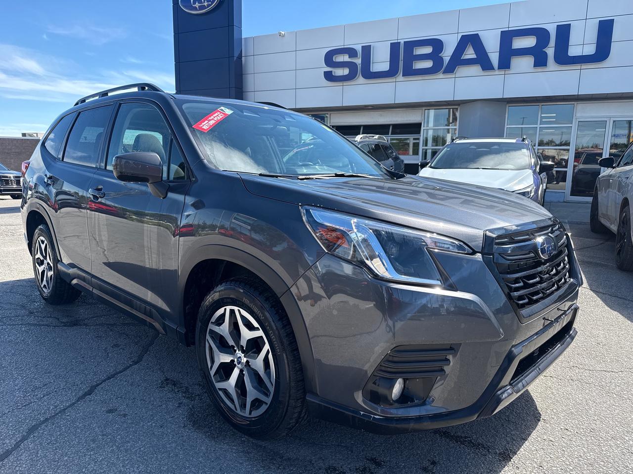 2023 Subaru Forester Touring 4dr All-Wheel Drive Photo0