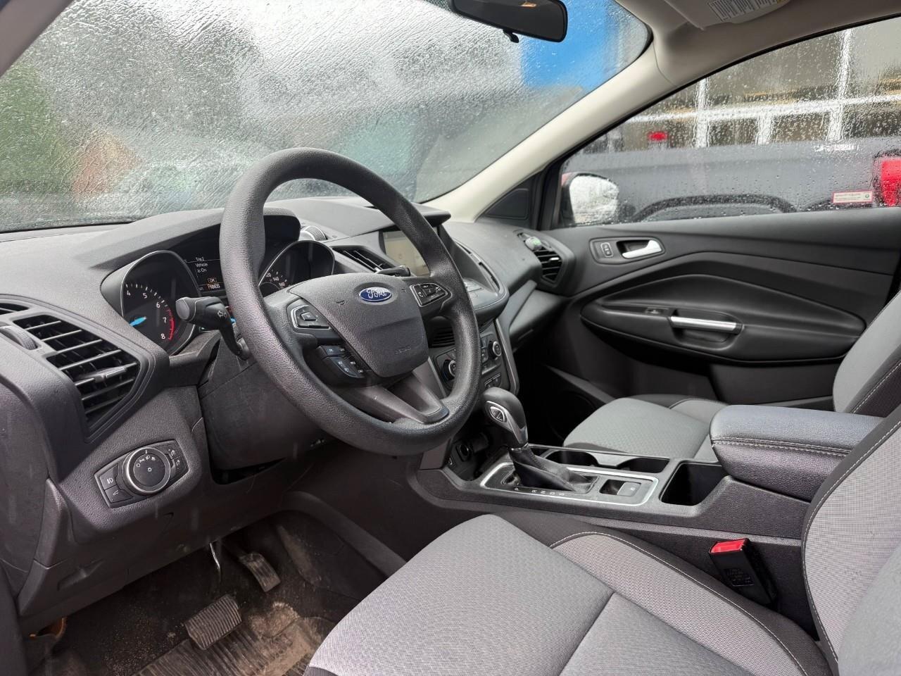 2023 Chevrolet Bolt EUV FWD 4dr LT Photo