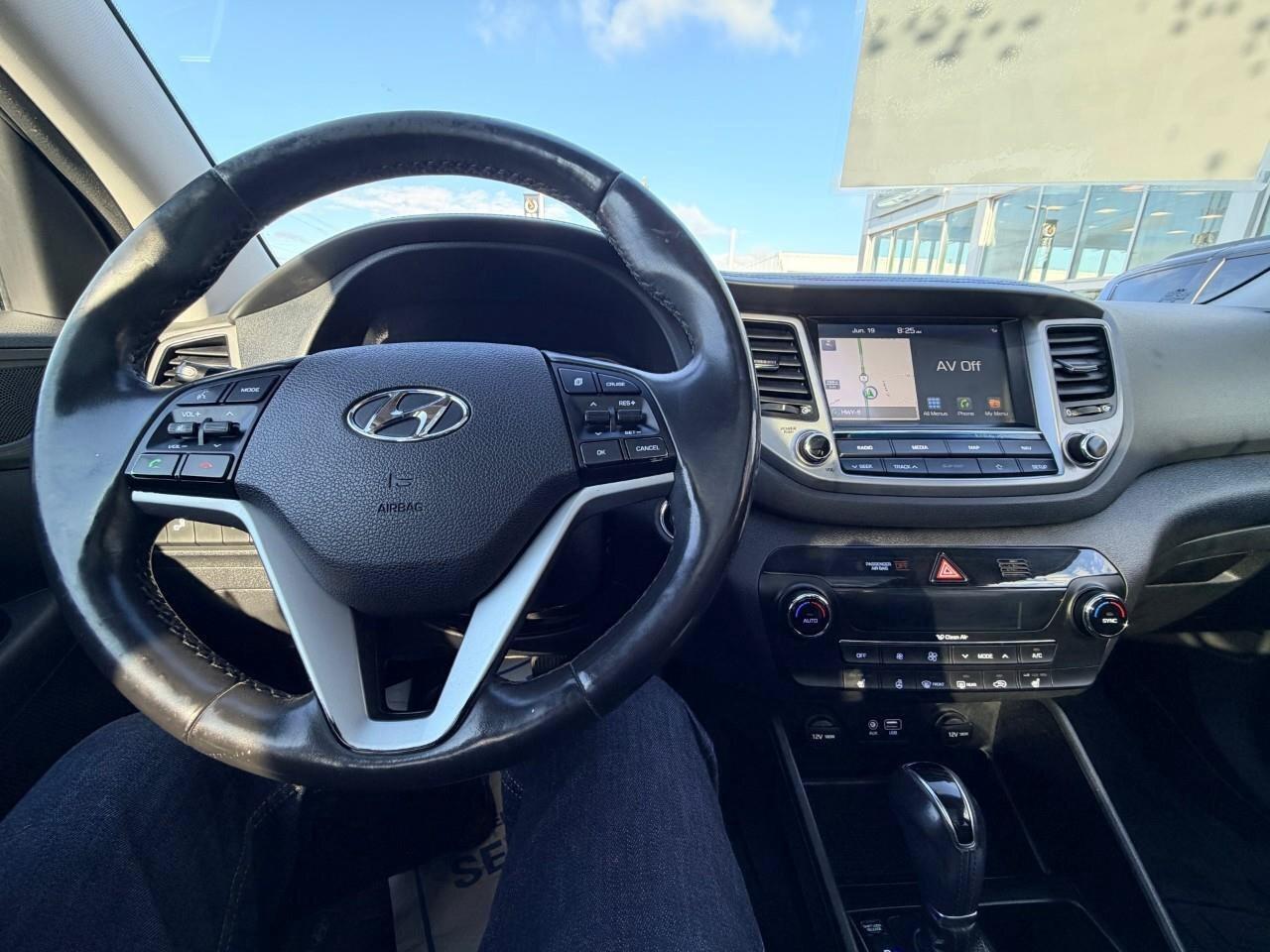 2018 Hyundai Tucson 2.0L Luxury AWD Photo
