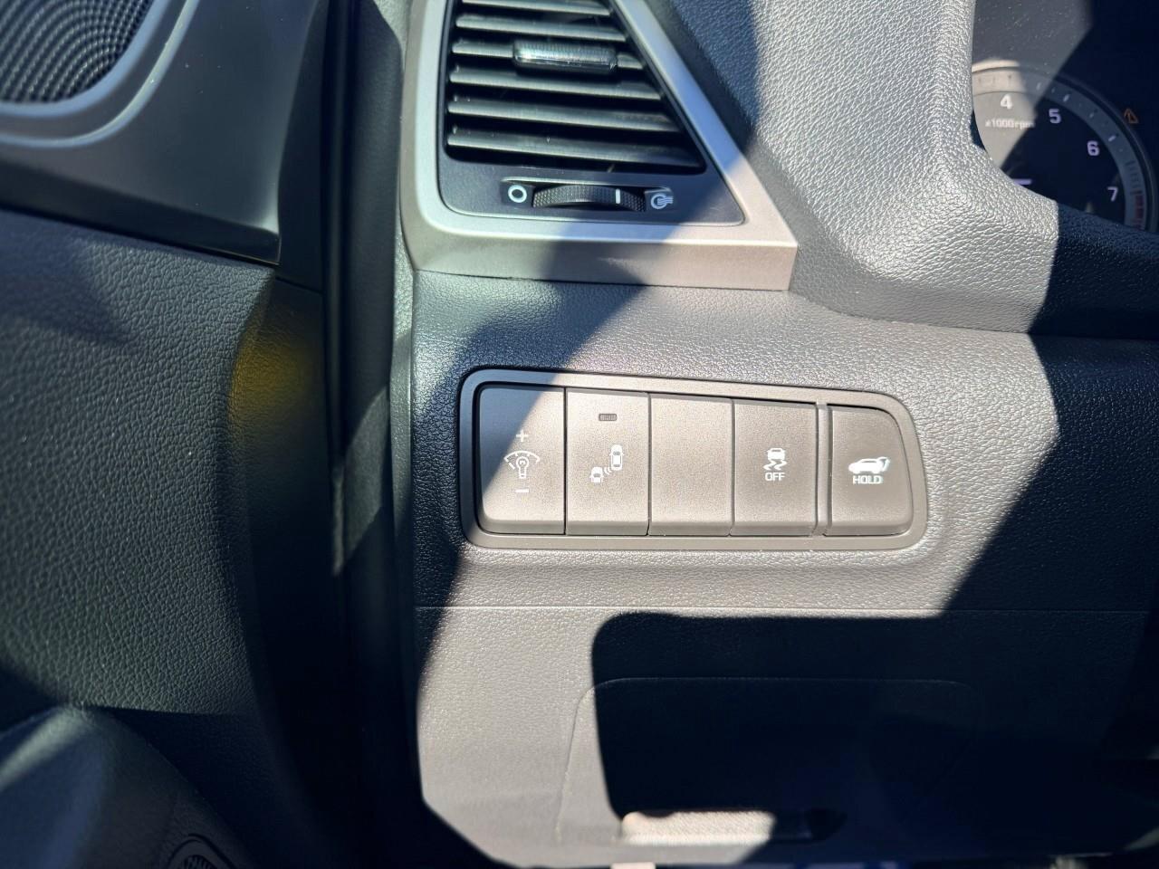 2018 Hyundai Tucson 2.0L Luxury AWD Photo