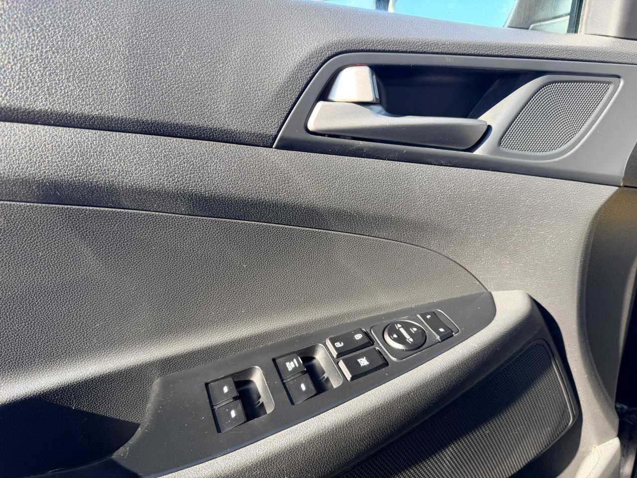 2018 Hyundai Tucson 2.0L Luxury AWD Photo