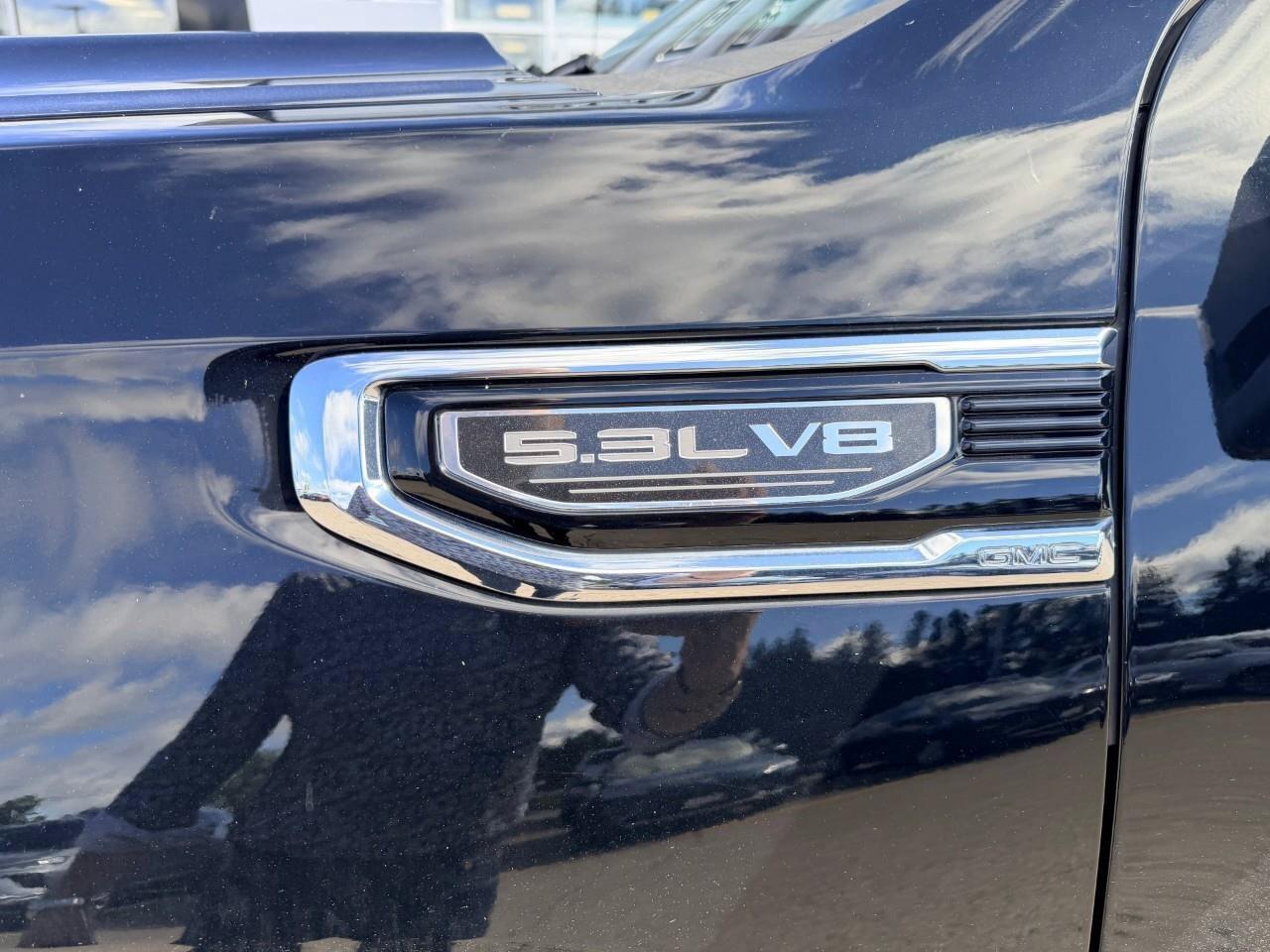 2021 GMC Sierra 1500 4WD Crew Cab 147  SLE Photo