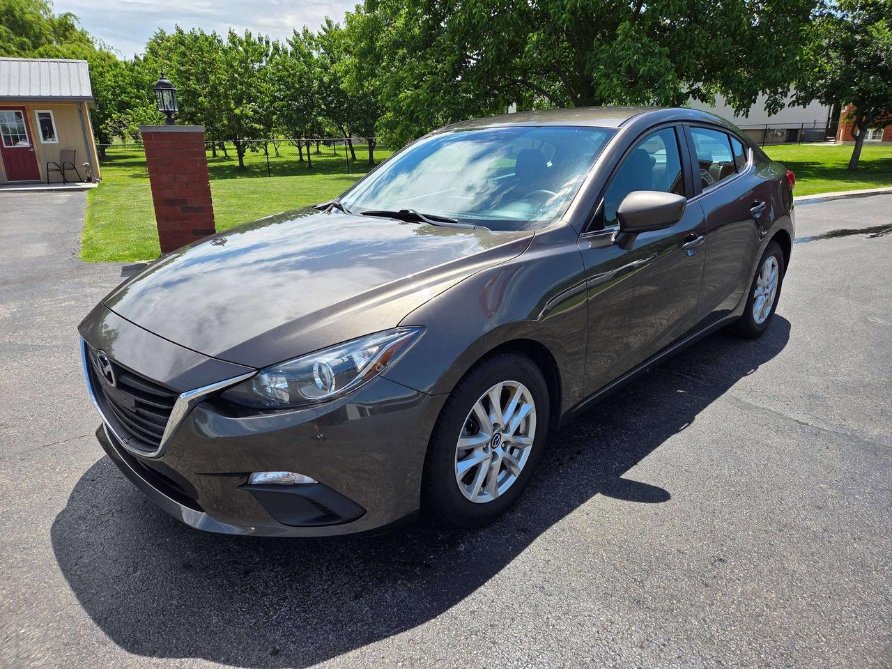 2015 Mazda MAZDA3 GS Photo