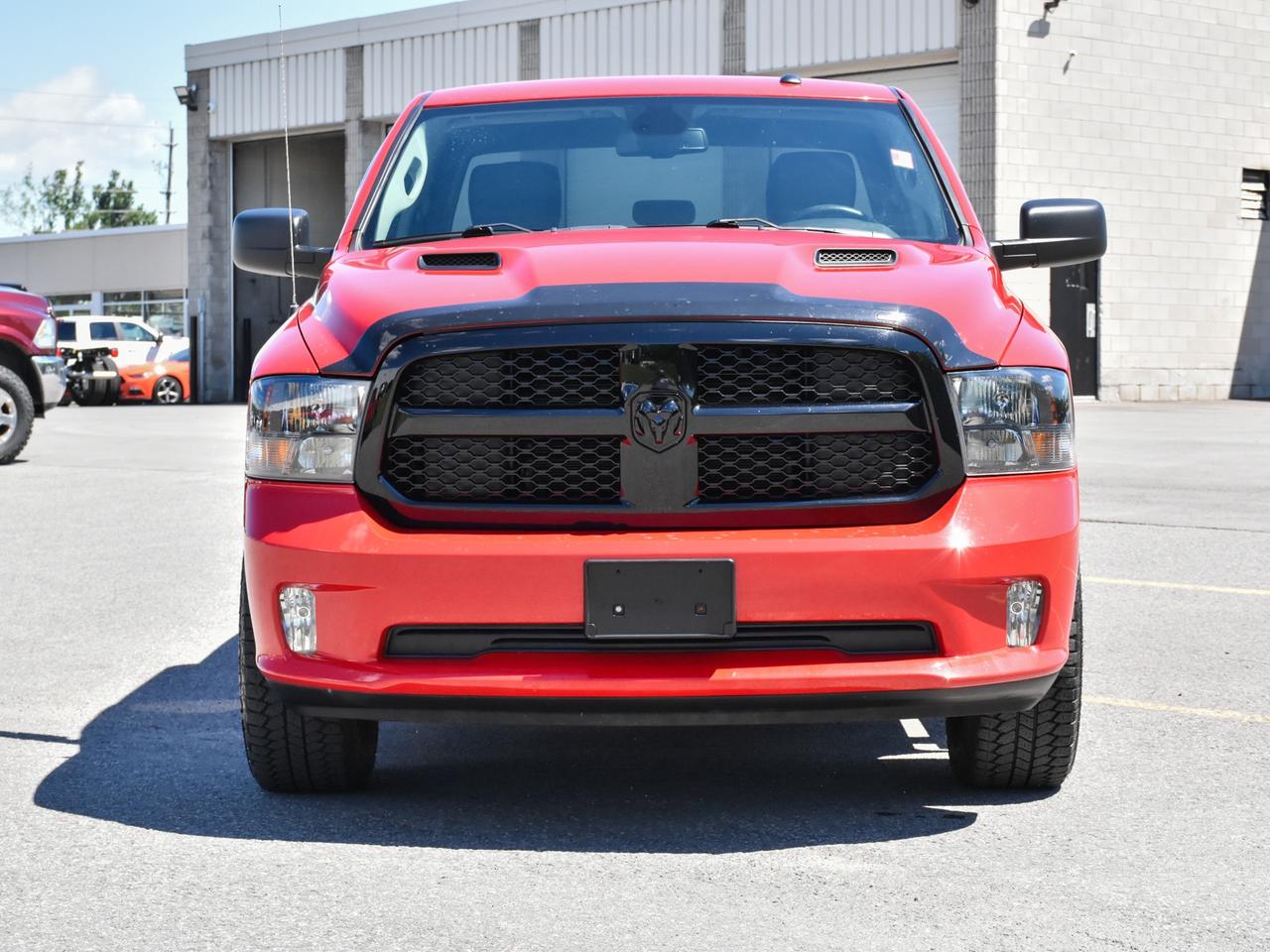 2022 RAM 1500 Classic EXPRESS Photo