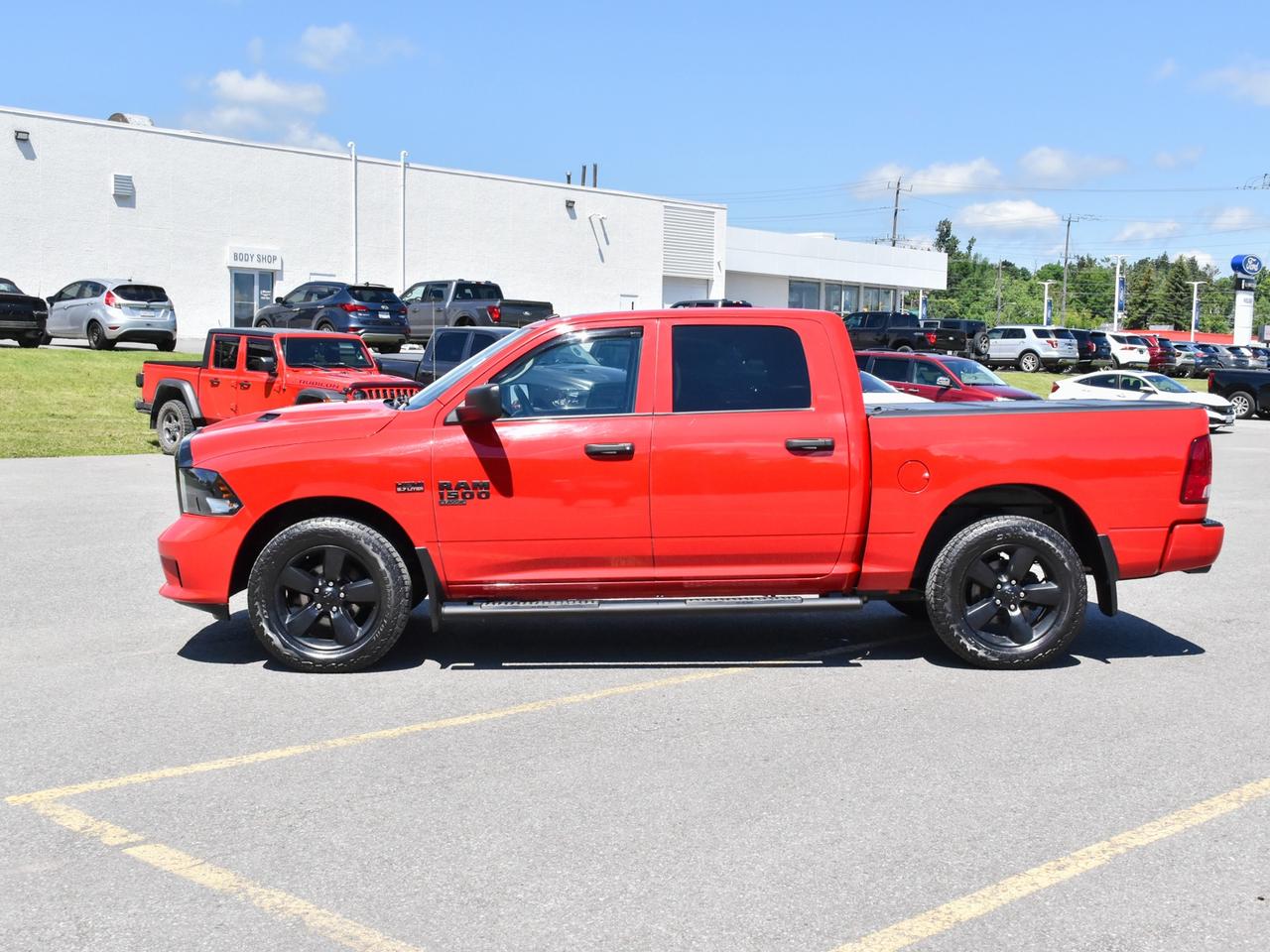 2022 RAM 1500 Classic EXPRESS Photo