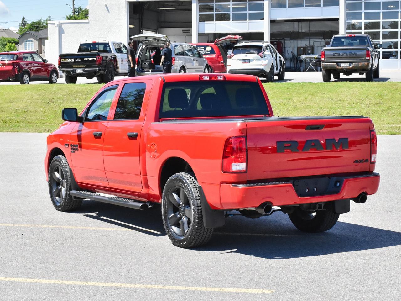 2022 RAM 1500 Classic EXPRESS Photo