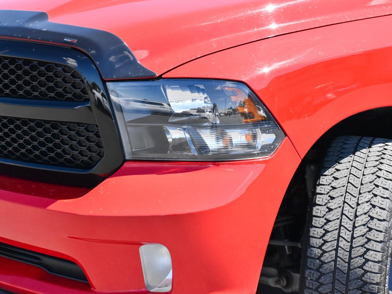 2022 RAM 1500 Classic EXPRESS Photo