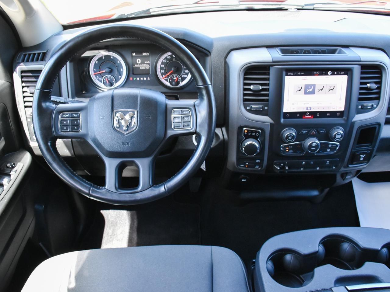 2022 RAM 1500 Classic EXPRESS Photo