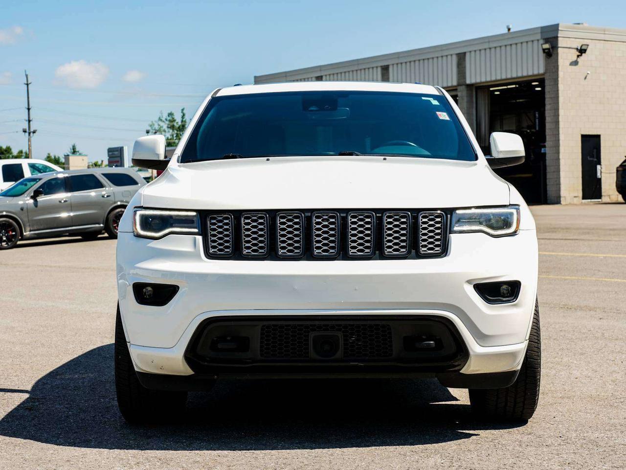2022 Jeep Grand Cherokee WK Laredo X Photo