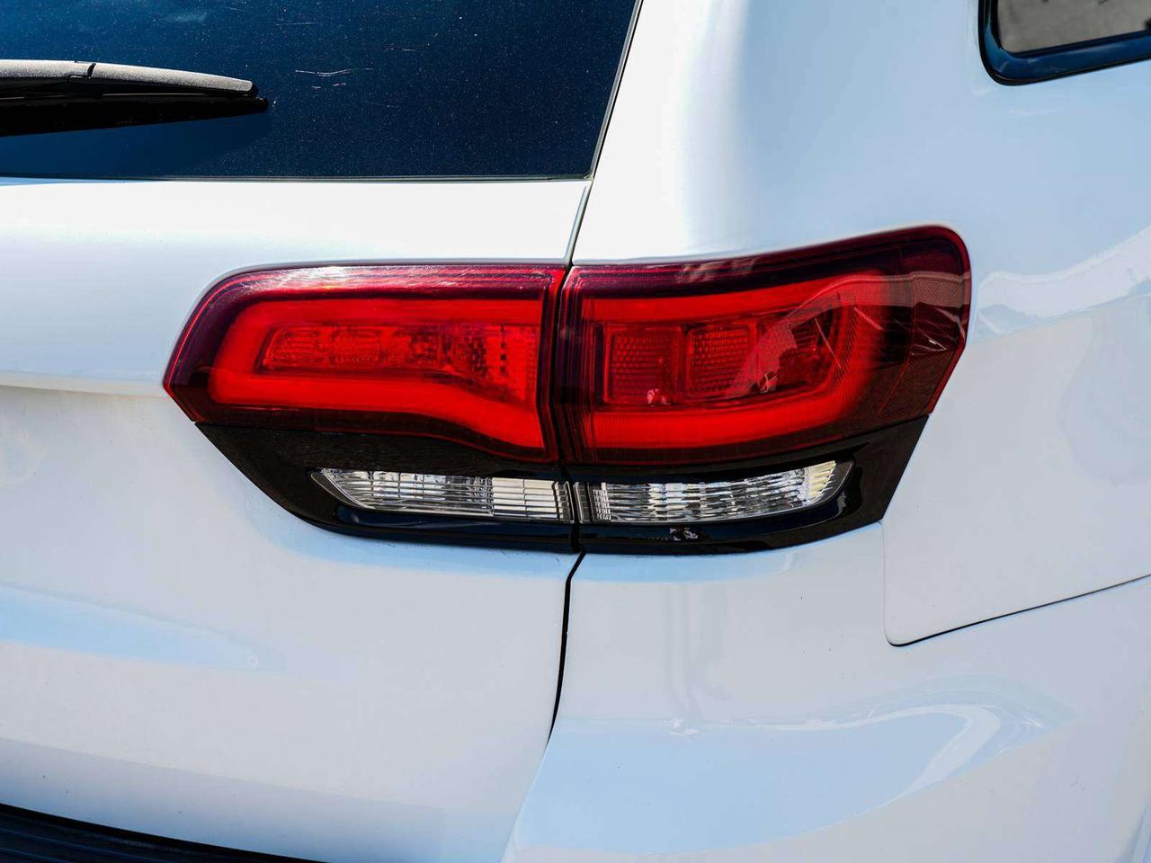 2022 Jeep Grand Cherokee WK Laredo X Photo