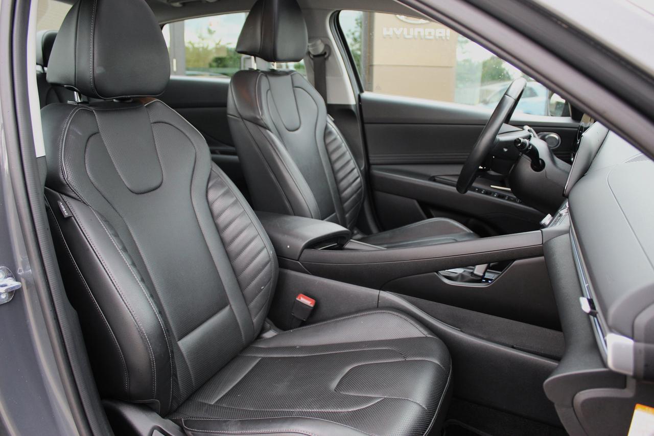 2025 Hyundai Elantra Hybrid Hybrid Luxury Photo