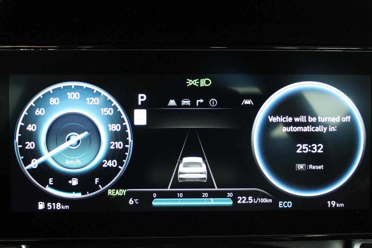 2025 Hyundai Elantra Hybrid Hybrid Luxury Photo