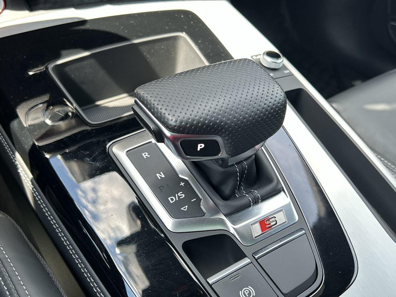 2021 Audi SQ5 3.0T Technik quattro 8sp Tiptronic   Black Optics Photo