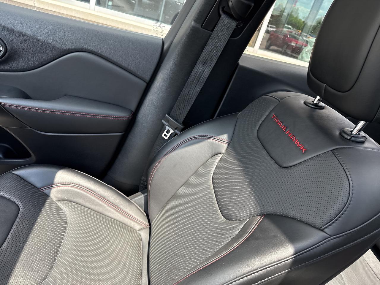 2023 Jeep Cherokee Trailhawk Photo