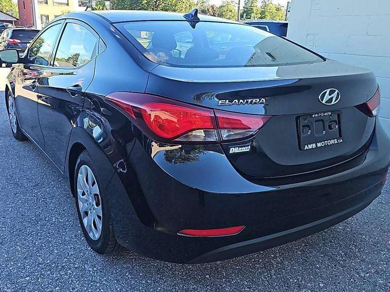 2015 Hyundai Elantra GL Photo