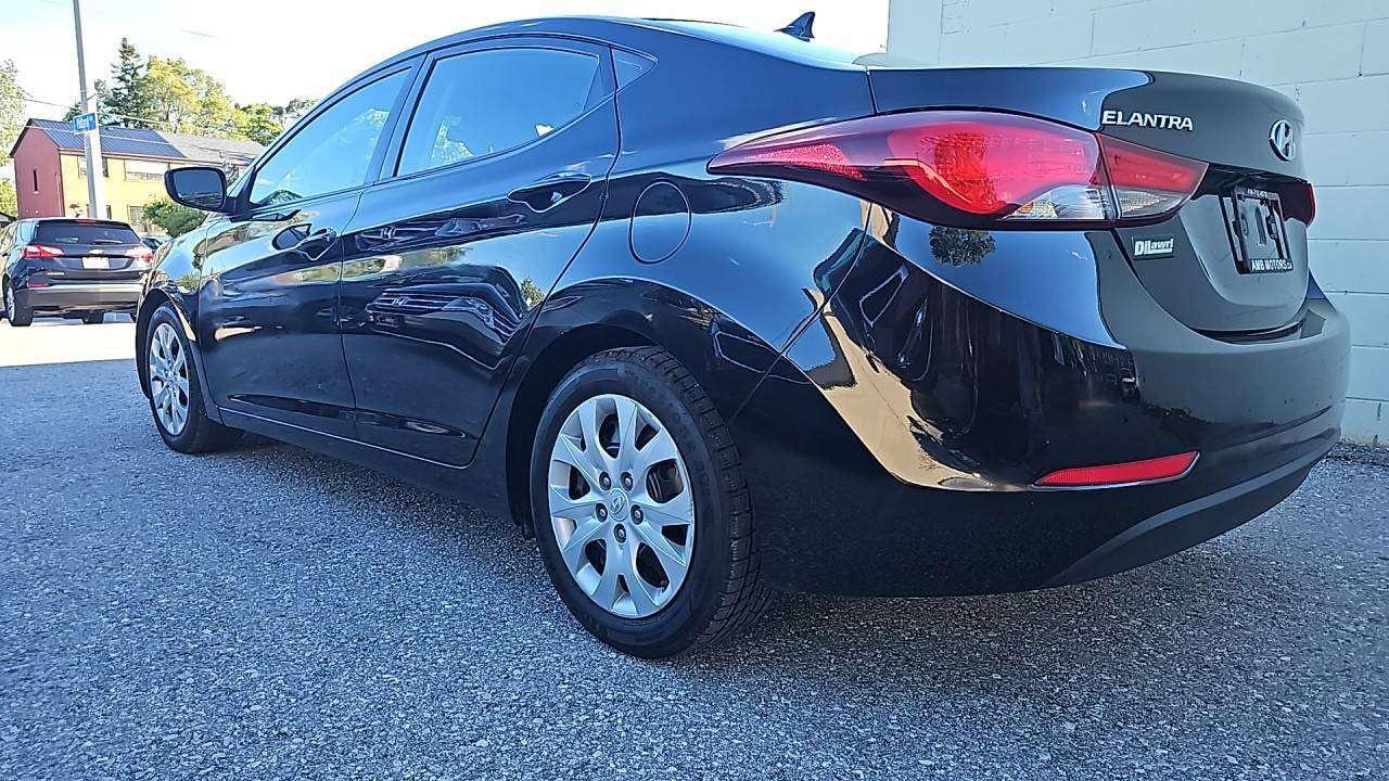2015 Hyundai Elantra GL Photo