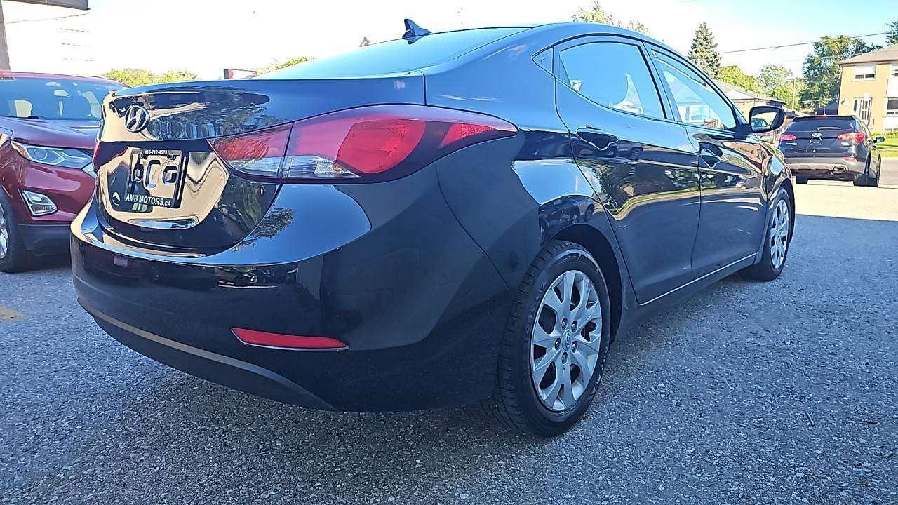 2015 Hyundai Elantra GL Photo