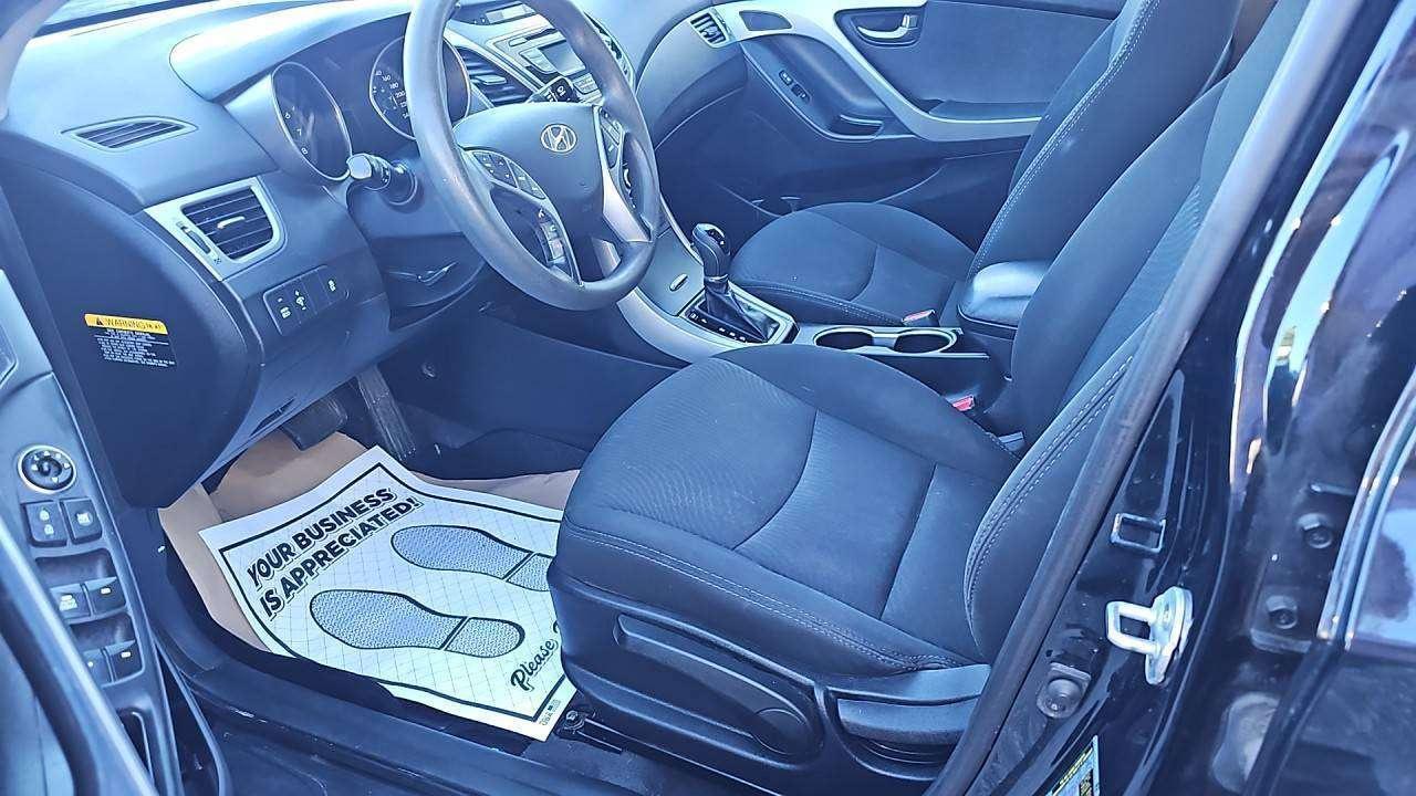 2015 Hyundai Elantra GL Photo