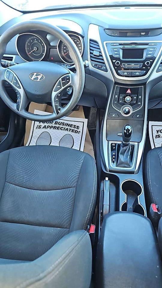 2015 Hyundai Elantra GL Photo