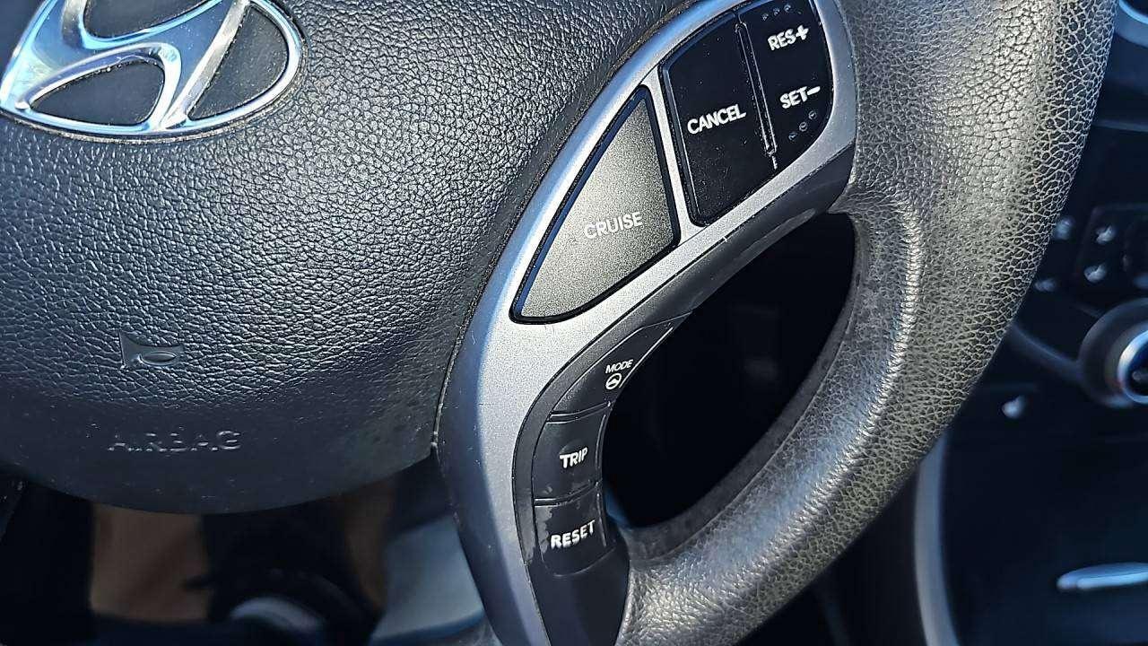 2015 Hyundai Elantra GL Photo