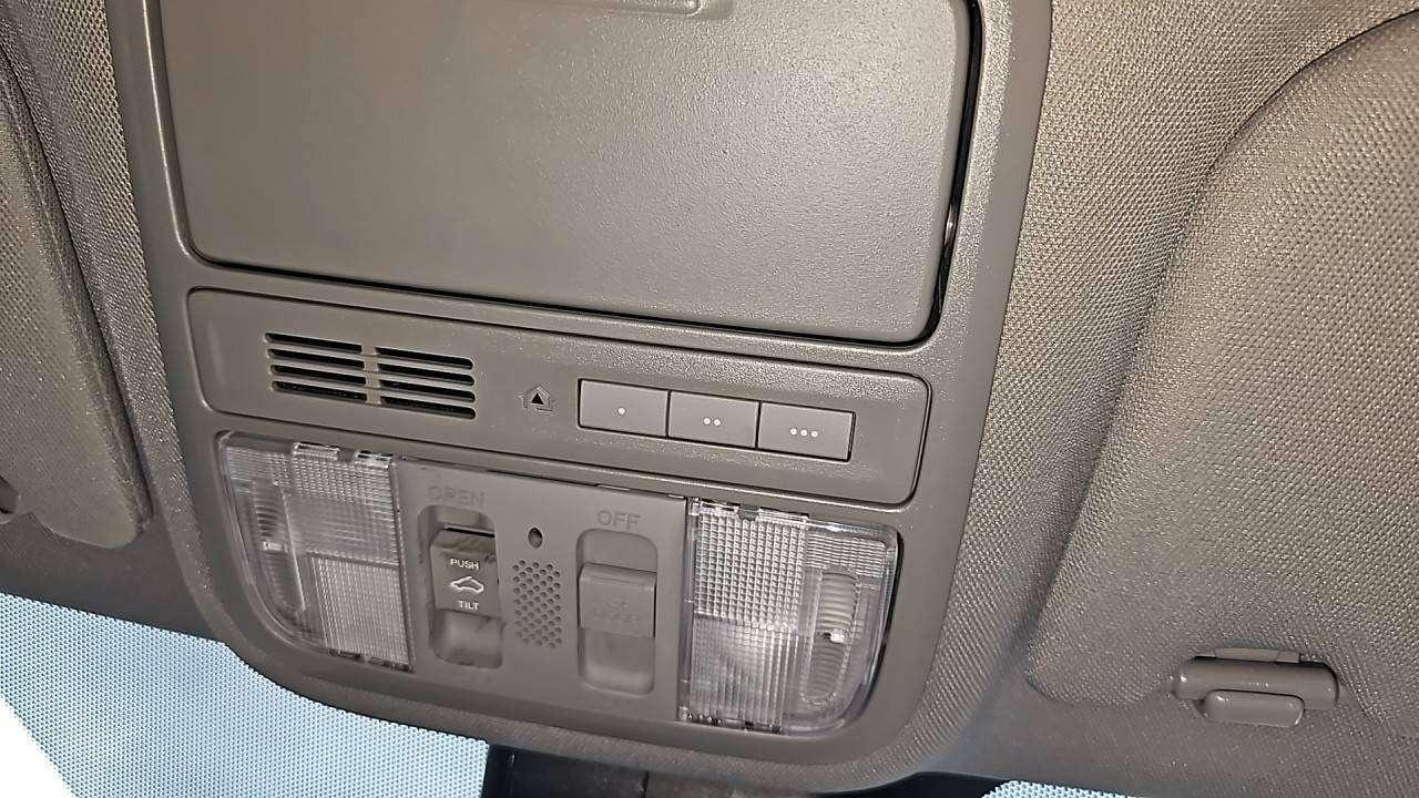 2017 Honda Odyssey EX-L Photo