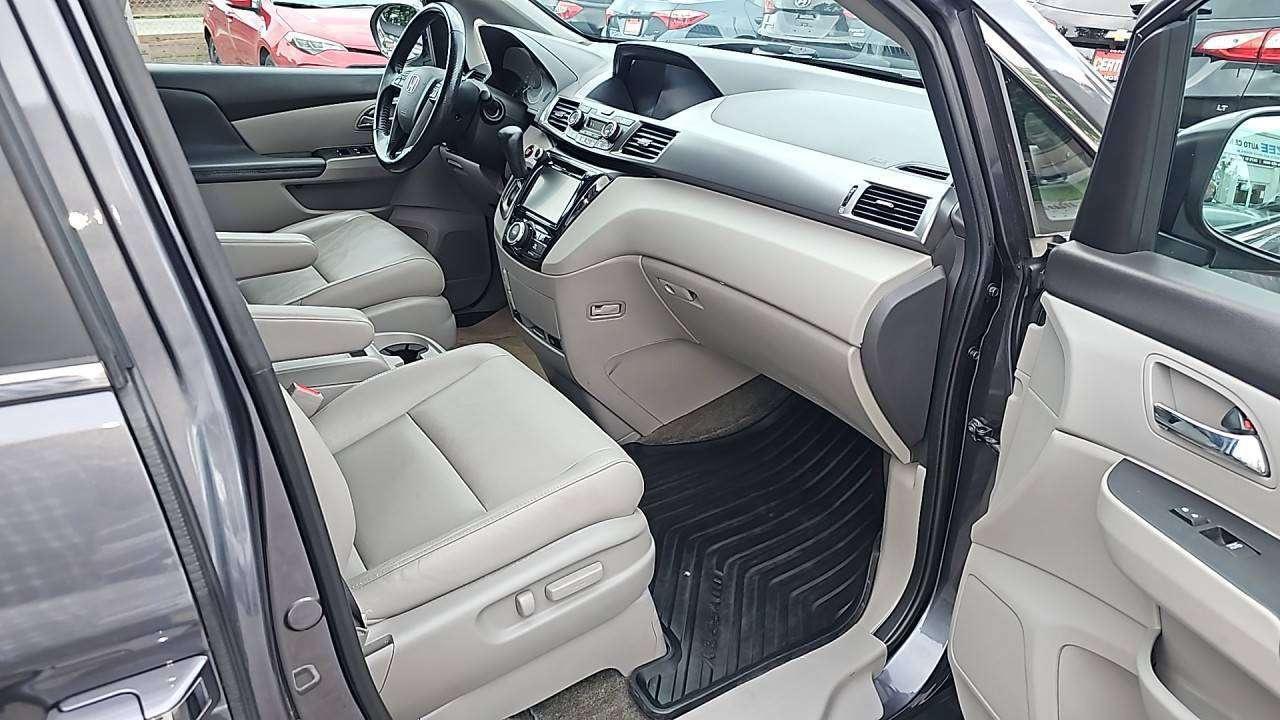 2017 Honda Odyssey EX-L Photo