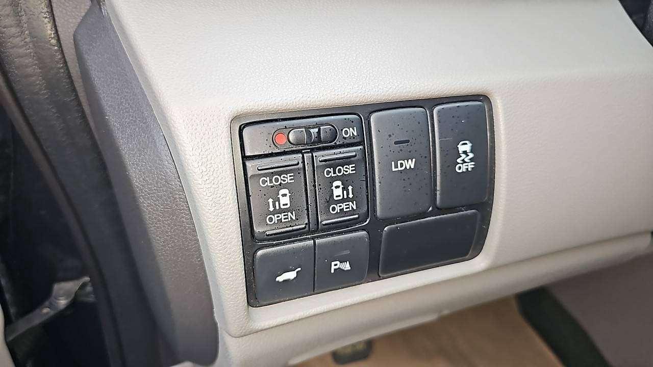 2017 Honda Odyssey EX-L Photo