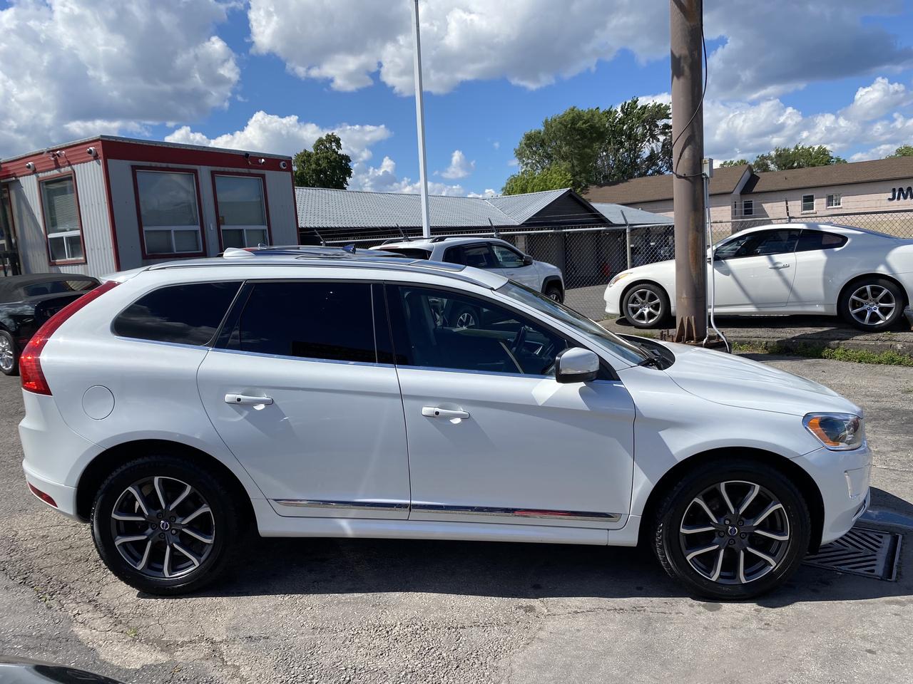 2017 Volvo XC60 AWD 5dr T5 Special Edition Premier Photo