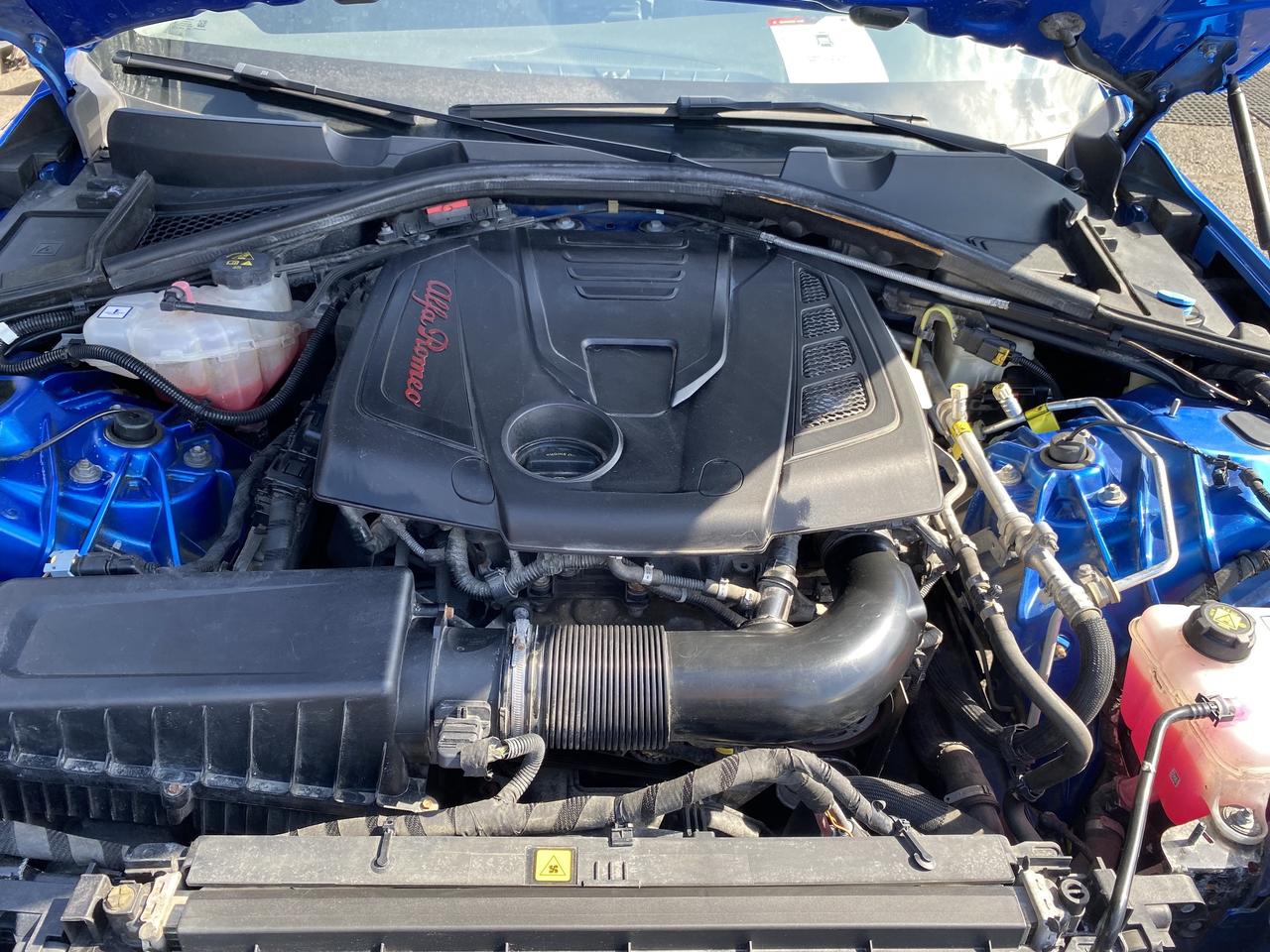 2018 Alfa Romeo Giulia Ti Sport Awd Photo