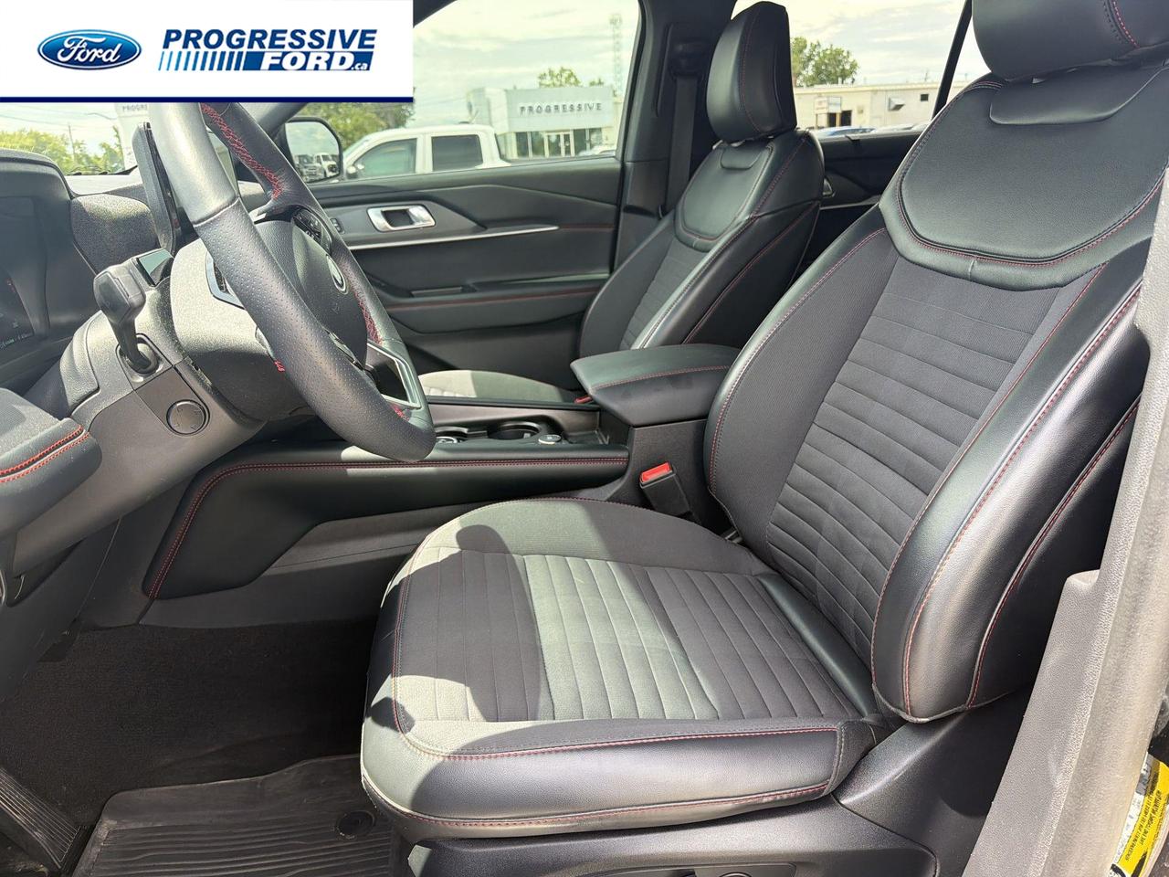 2025 Ford Explorer ST-Line 4dr 4x4 Photo