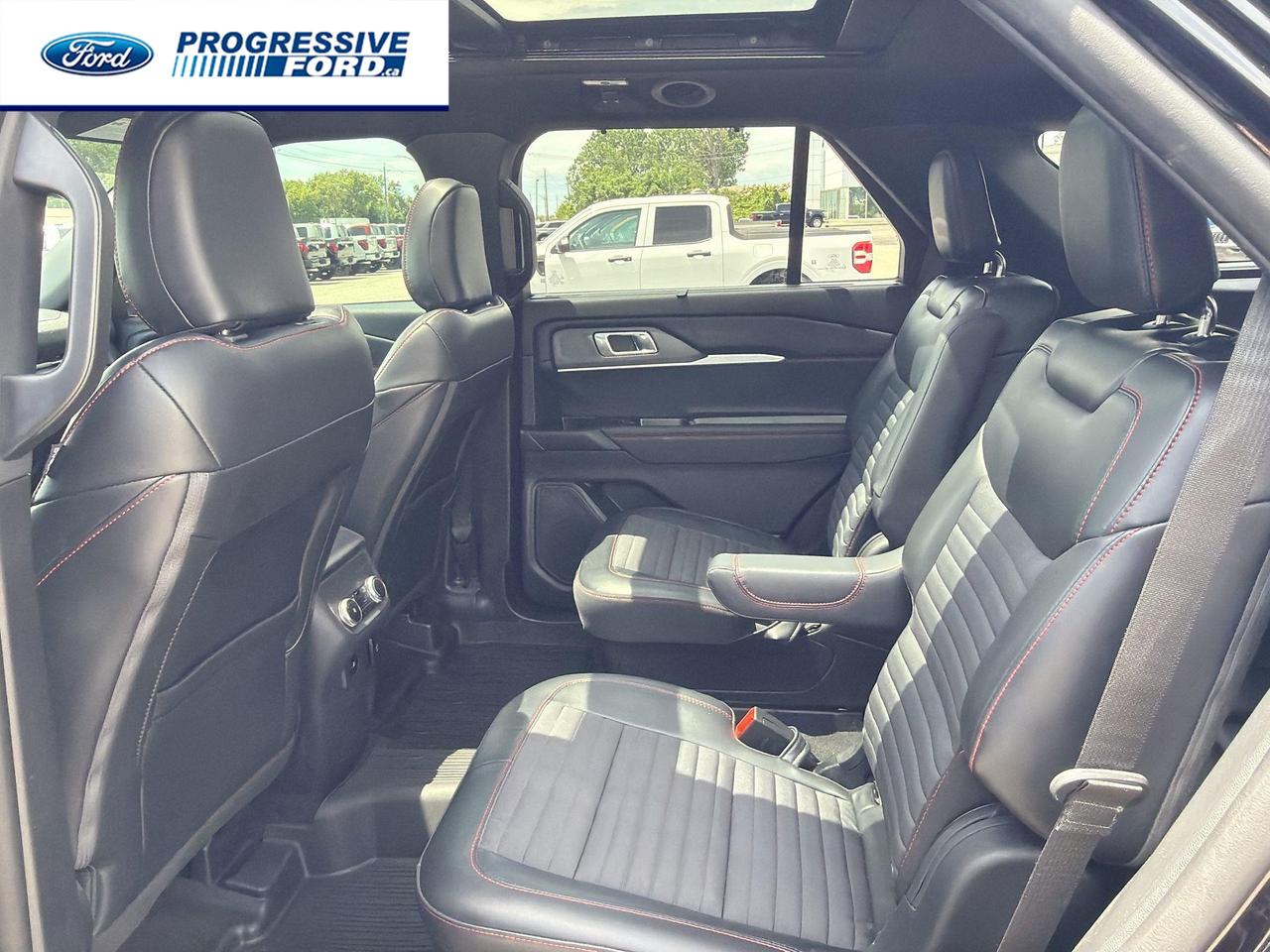 2025 Ford Explorer ST-Line 4dr 4x4 Photo