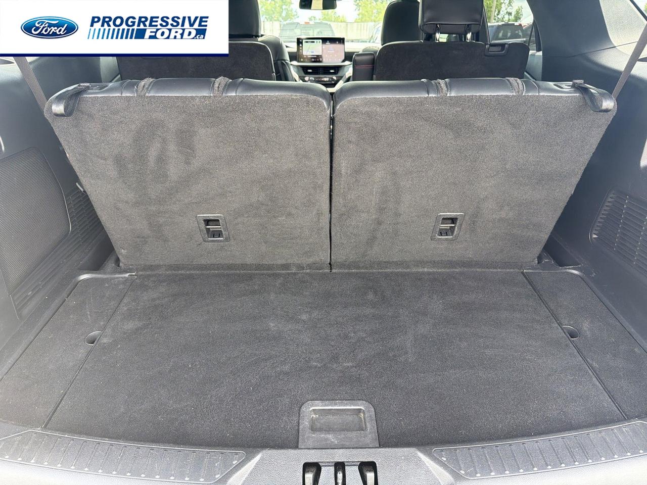 2025 Ford Explorer ST-Line 4dr 4x4 Photo