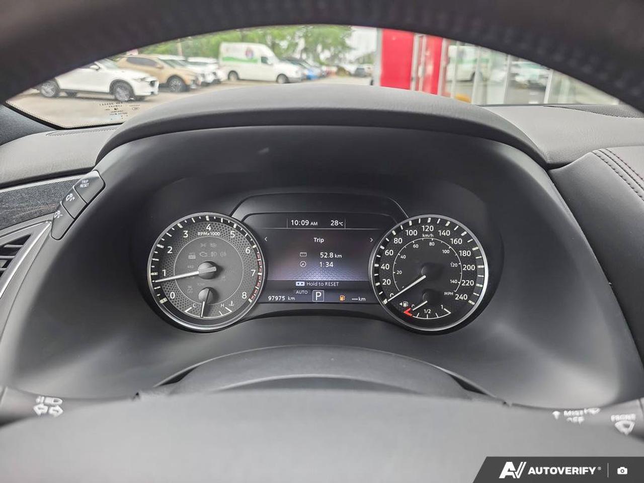 2024 Nissan Armada SL | Apple Car Play | Leather | Moonroof | Photo