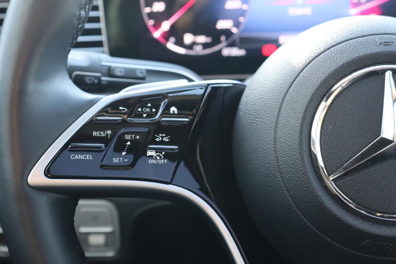 2025 Mercedes-Benz GLE-Class GLE350 4MATIC   No Accident   One Owner Photo