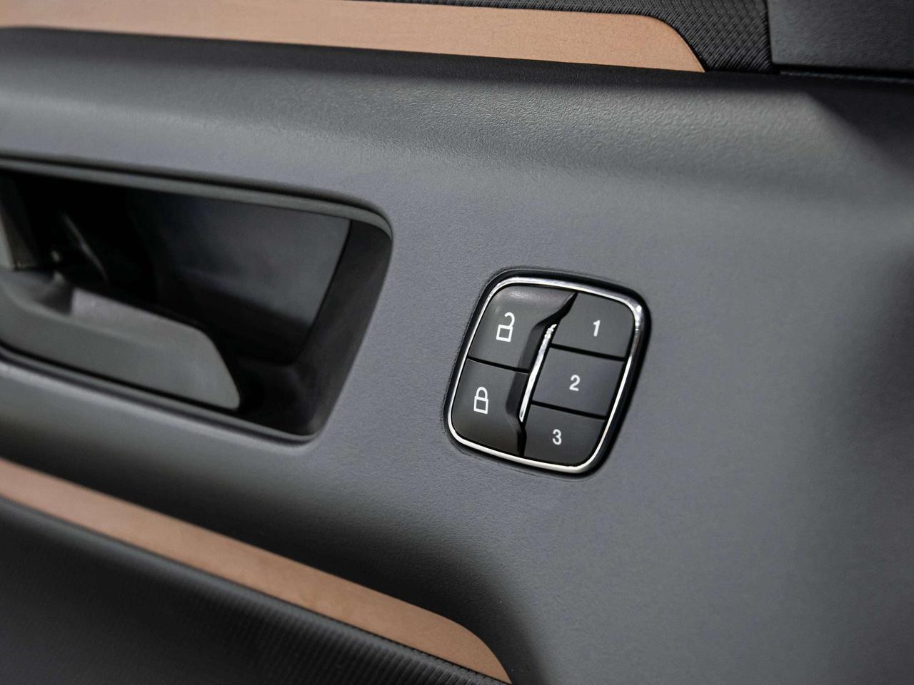 2023 Ford Bronco Sport OUTER BANKS 4x4 TECH PKG BLIND SPOTS NAVI Photo