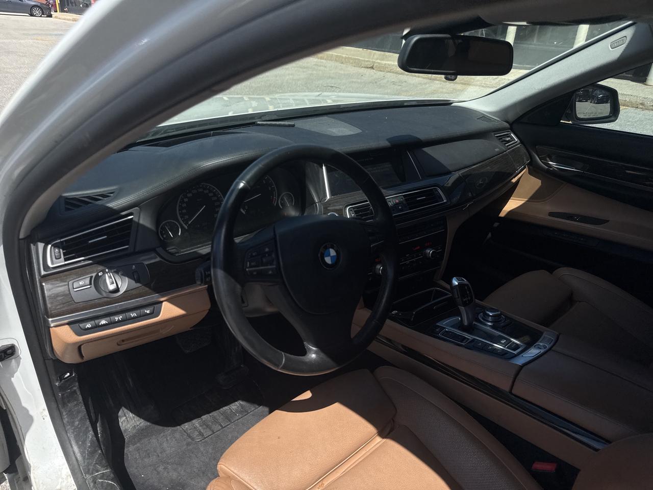2013 BMW 7 Series 750i xDrive HEADS UP BLIND SPOTS Photo